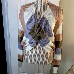 🟢 Color block Sweater - 3/25 SALE